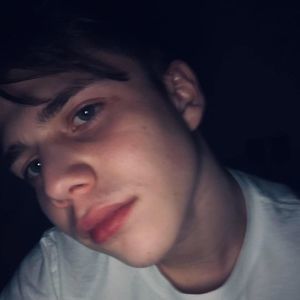 Meet your Posher, Derek